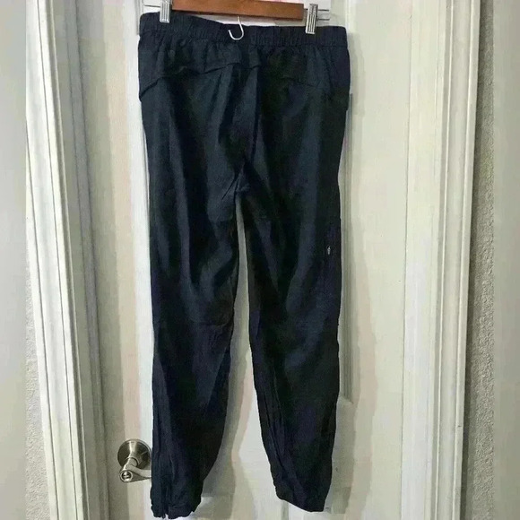 Lululemon Essential Affinity Mid Rise Jogger - Picture 5 of 5